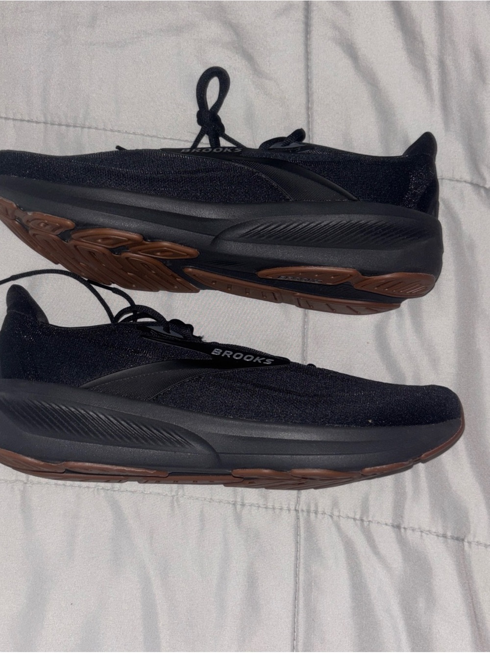 Brooks Men's Black Athletic Running Shoes with Brown Outsole Accents